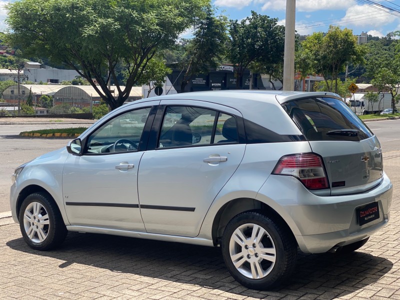 AGILE 1.4 MPFI LT 8V FLEX 4P MANUAL - 2011 - CAXIAS DO SUL