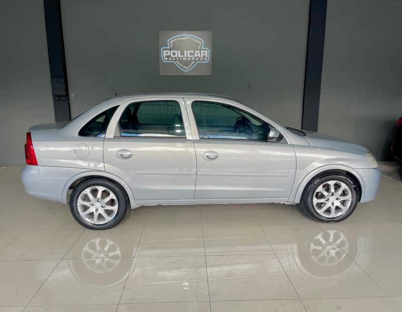 CORSA 1.8 MPFI SEDAN 8V GASOLINA 4P MANUAL - 2003 - CAXIAS DO SUL