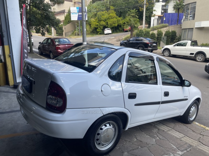 CORSA 1.6 MPFI CLASSIC SEDAN 8V GASOLINA 4P MANUAL - 2005 - BENTO GONçALVES