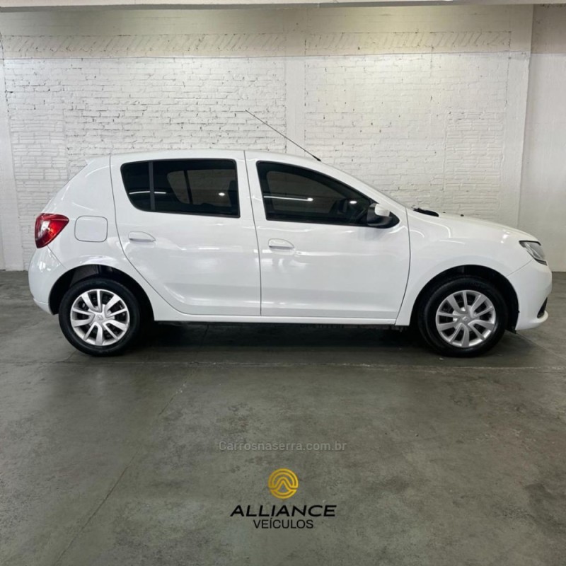 SANDERO 1.6 EXPRESSION 8V FLEX 4P MANUAL - 2020 - CAXIAS DO SUL