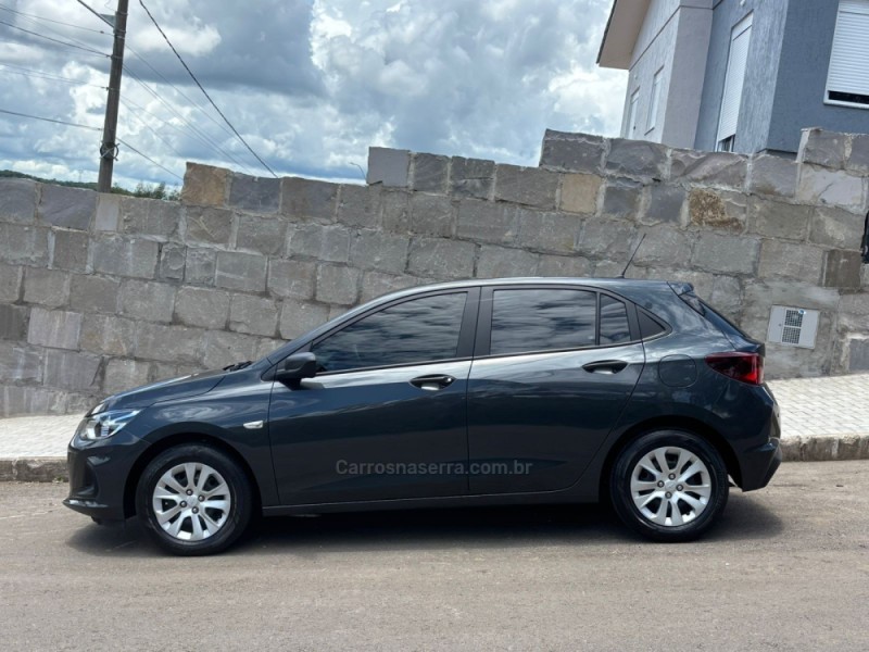 ONIX 1.0 HATCH TURBO 12V FLEX 4P AUTOMÁTICO - 2024 - CAXIAS DO SUL