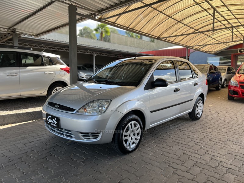 FIESTA 1.6 ROCAM SEDAN 8V FLEX 4P MANUAL