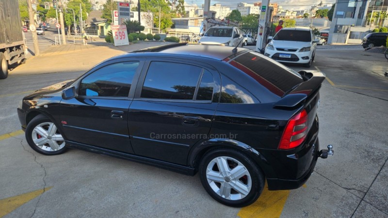 ASTRA 2.0 SFI GSI 16V GASOLINA 4P MANUAL - 2005 - CAXIAS DO SUL
