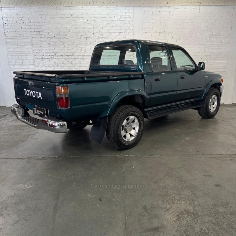 HILUX 2.8 DLX 4X4 CD 8V DIESEL 4P MANUAL - 2001 - CAXIAS DO SUL