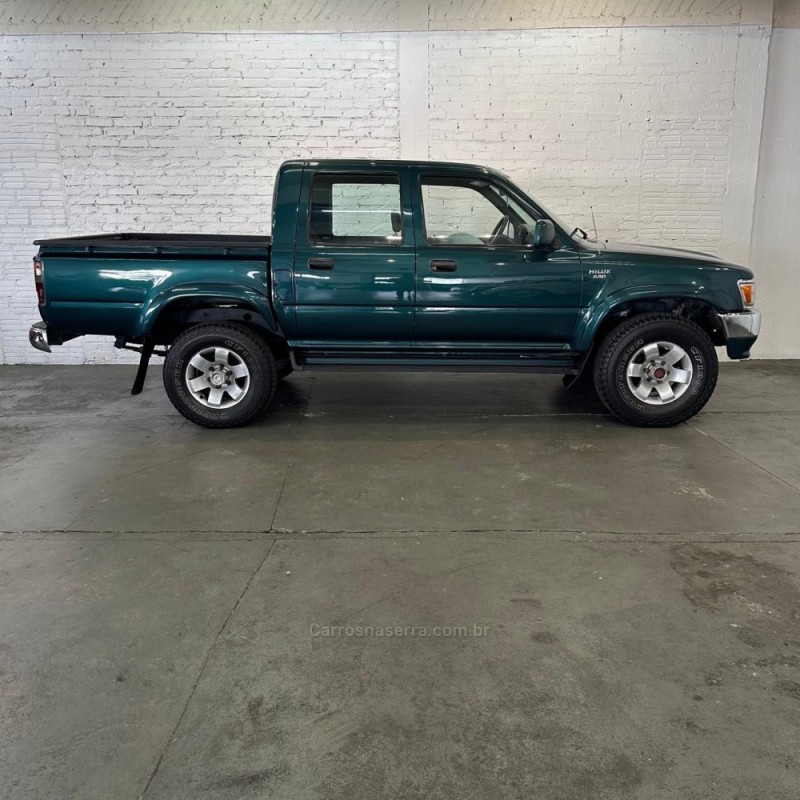 HILUX 2.8 DLX 4X4 CD 8V DIESEL 4P MANUAL - 2001 - CAXIAS DO SUL