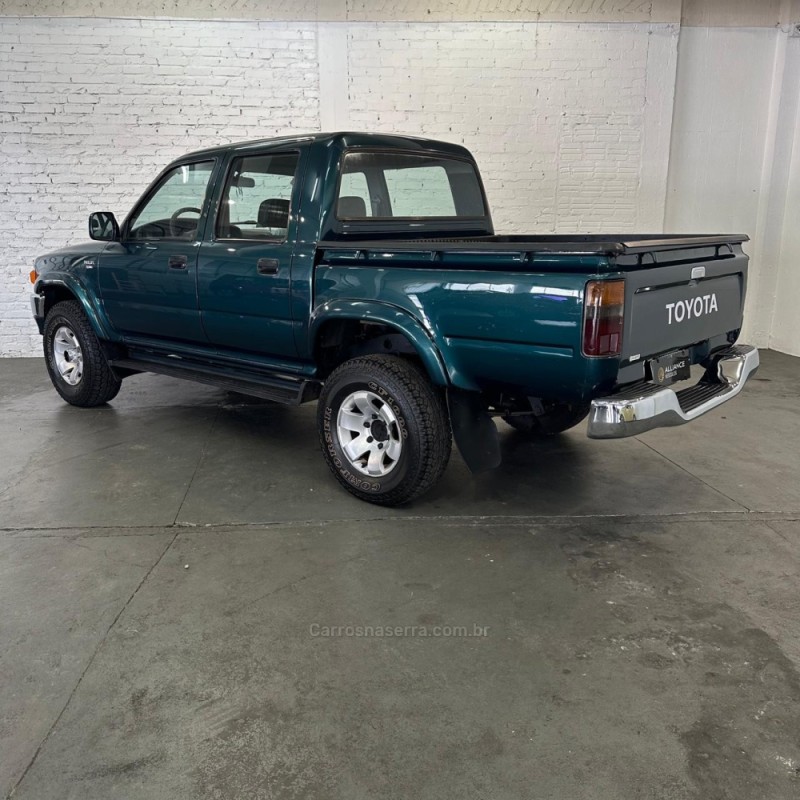 HILUX 2.8 DLX 4X4 CD 8V DIESEL 4P MANUAL - 2001 - CAXIAS DO SUL