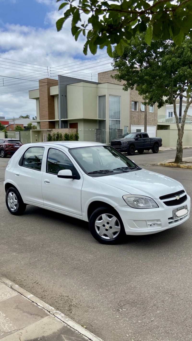 CELTA 1.0 MPFI LT 8V FLEX 4P MANUAL - 2013 - BENTO GONçALVES