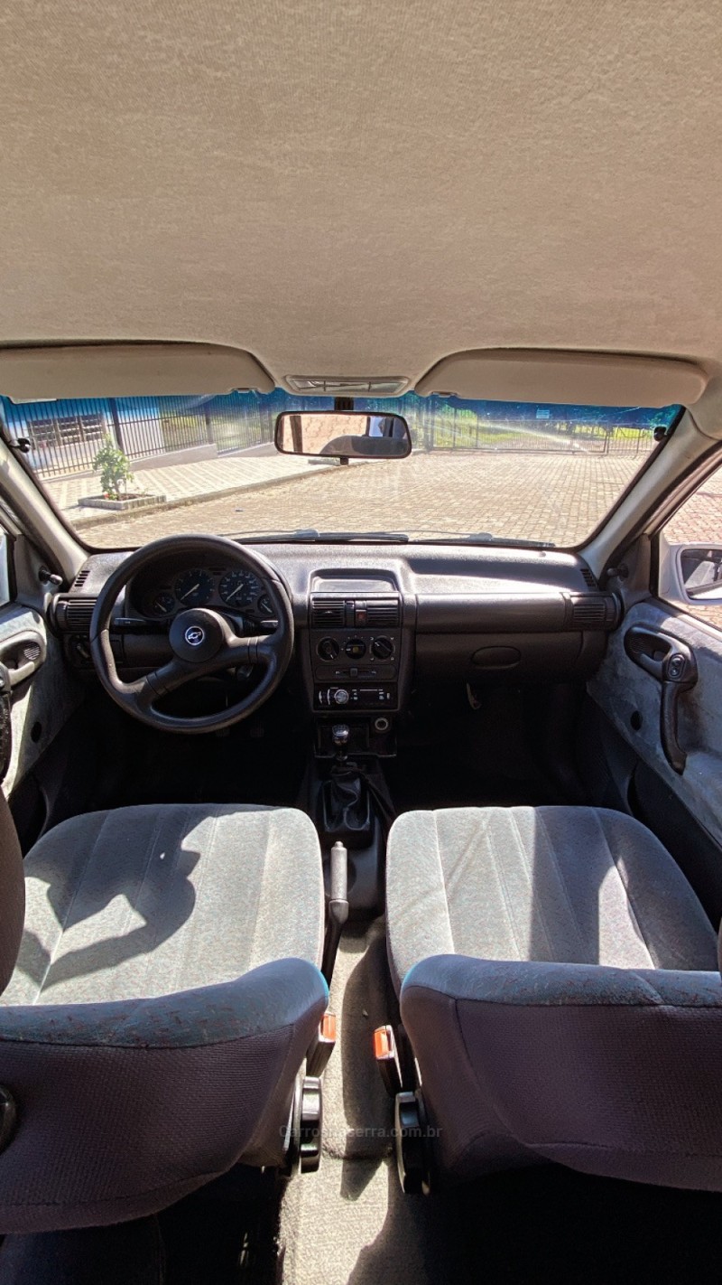 CORSA 1.6 MPFI GL SEDAN 8V GASOLINA 4P MANUAL - 1998 - CAXIAS DO SUL