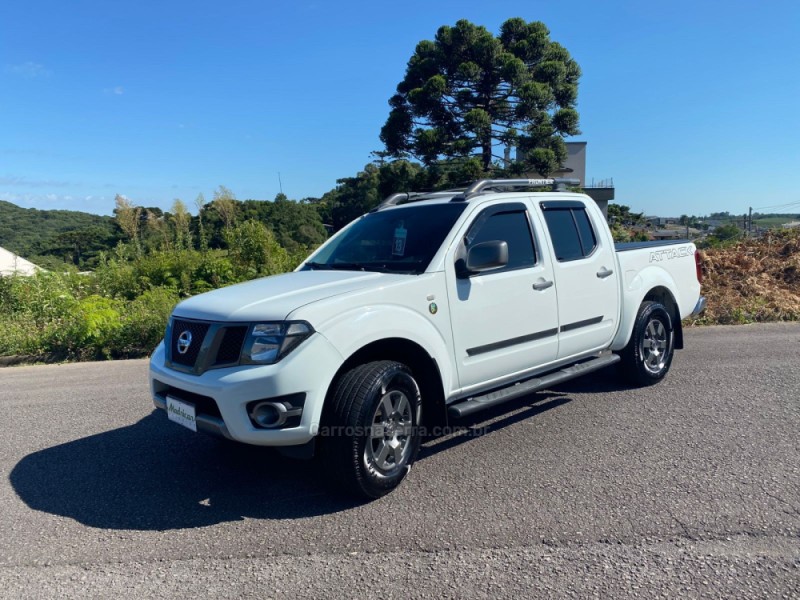 FRONTIER 2.5 SV ATTACK 4X4 CD TURBO ELETRONIC DIESEL 4P MANUAL