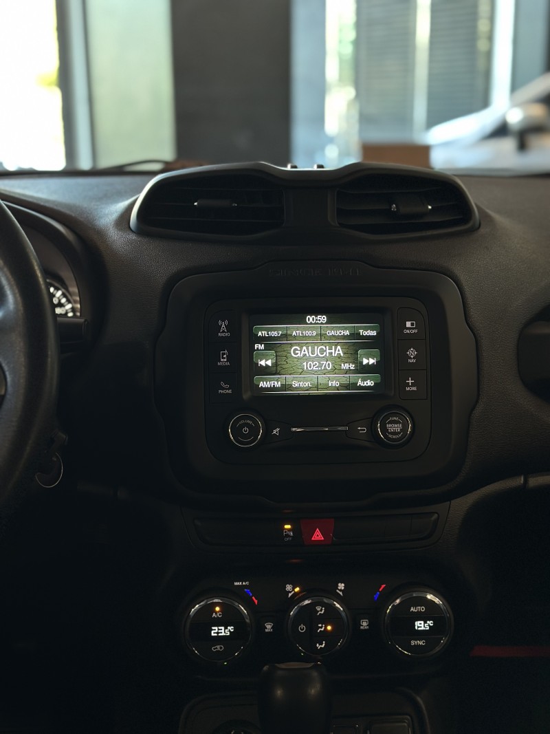 RENEGADE 2.0 16V TURBO DIESEL TRAILHAWK 4P 4X4 AUTOMÁTICO - 2016 - CAXIAS DO SUL