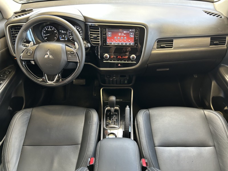 OUTLANDER 2.0 HPE MIVEC SPORT FLEX 4P AUTOMÁTICO - 2020 - NOVO HAMBURGO