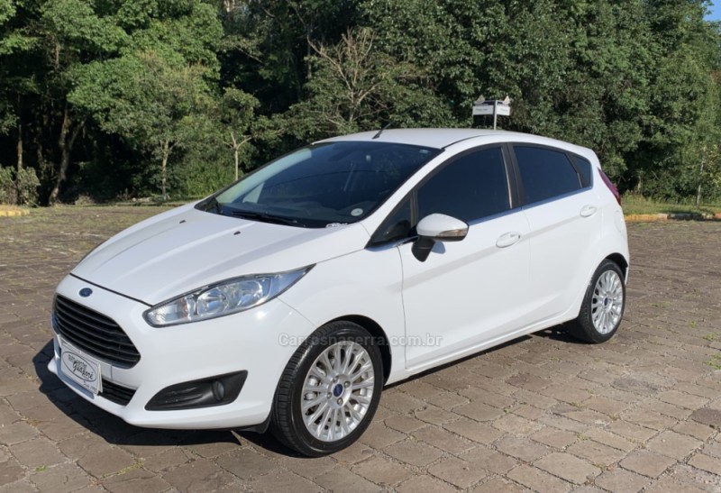 FIESTA 1.6 TITANIUM PLUS HATCH 16V FLEX 4P AUTOMÁTICO - 2015 - GUAPORé