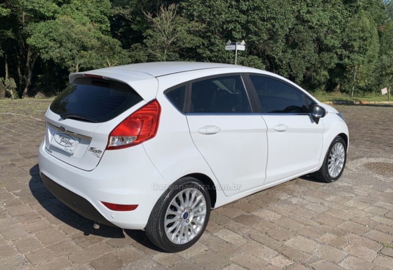 FIESTA 1.6 TITANIUM PLUS HATCH 16V FLEX 4P AUTOMÁTICO - 2015 - GUAPORé