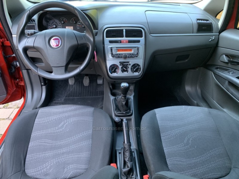 PUNTO 1.4 ATTRACTIVE ITALIA 8V FLEX 4P MANUAL - 2012 - GUAPORé