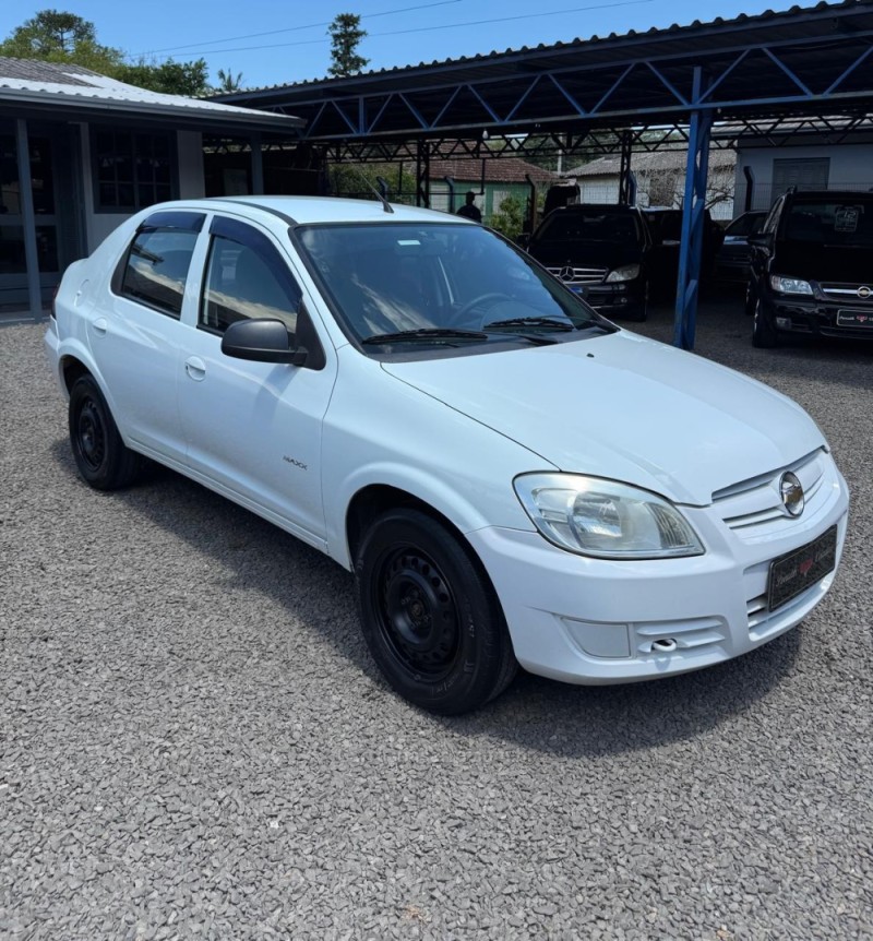 PRISMA 1.4 MPFI MAXX 8V FLEX 4P MANUAL - 2007 - IGREJINHA