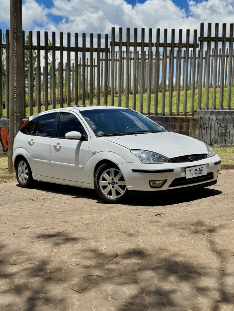 FOCUS 2.0 GHIA 16V FLEX 4P MANUAL - 2008 - CAMPO BOM