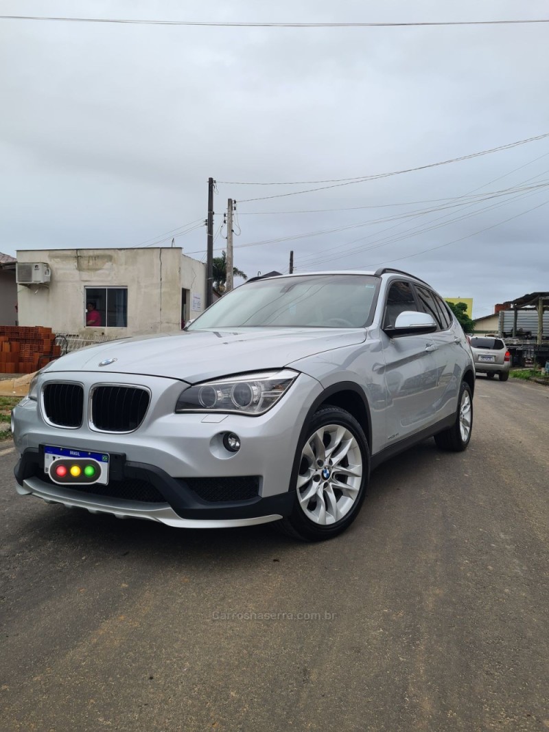 X1 2.0 16V TURBO ACTIVEFLEX SDRIVE20I 4P AUTOMÁTICO - 2015 - SOMBRIO