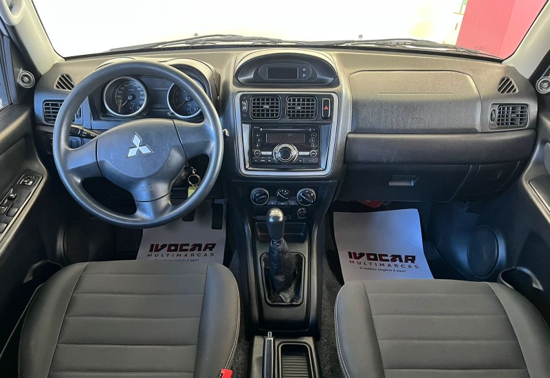 PAJERO TR4 2.0 4X2 16V 140CV FLEX 4P MANUAL - 2015 - VACARIA