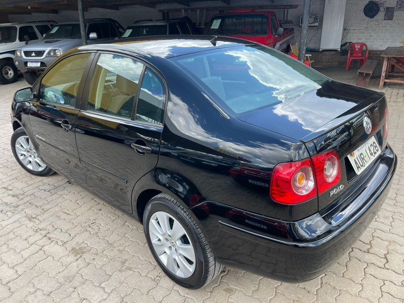 POLO SEDAN 1.6 MI COMFORTLINE 8V FLEX 4P MANUAL - 2012 - CAXIAS DO SUL