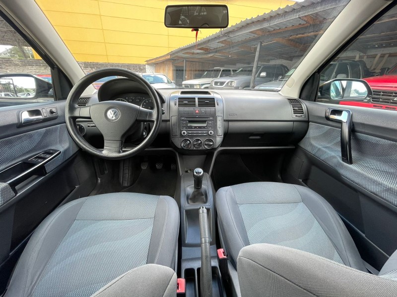 POLO SEDAN 1.6 MI COMFORTLINE 8V FLEX 4P MANUAL - 2012 - CAXIAS DO SUL