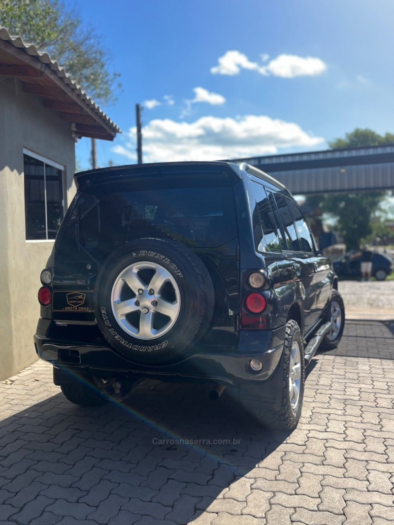 PAJERO TR4 2.0 4X4 16V 131CV GASOLINA 4P AUTOMÁTICO - 2008 - MONTENEGRO