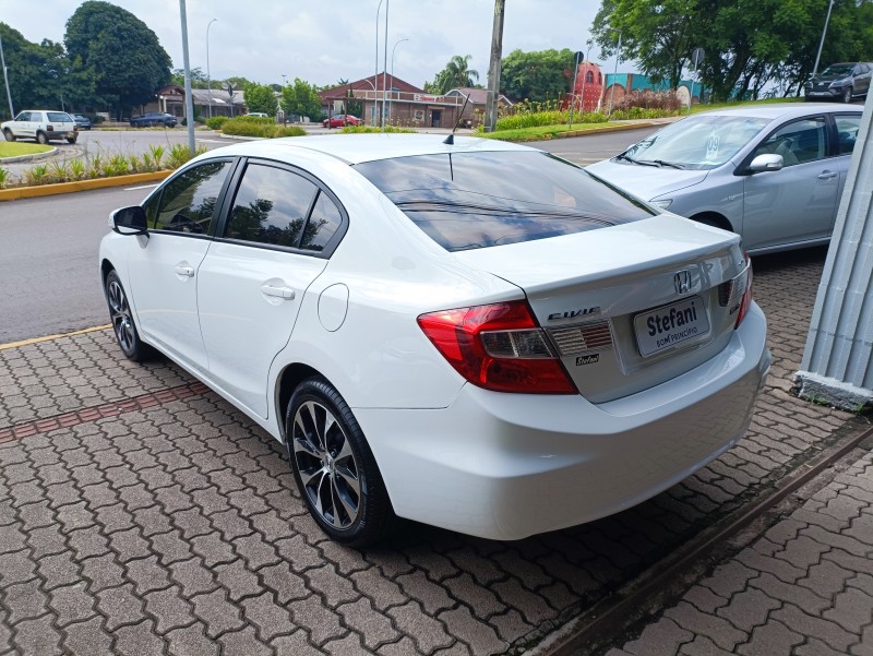 CIVIC 2.0 LXR 16V FLEX 4P AUTOMÁTICO - 2016 - BOM PRINCíPIO