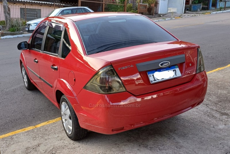 FIESTA 1.0 ROCAM SEDAN 8V FLEX 4P MANUAL - 2012 - FARROUPILHA