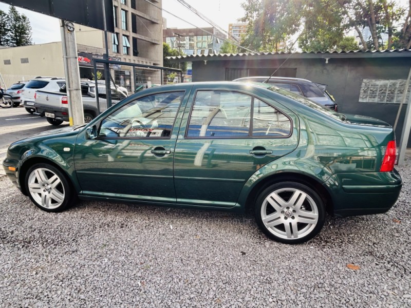 BORA 2.0 MI 8V GASOLINA 4P MANUAL - 2001 - CAXIAS DO SUL