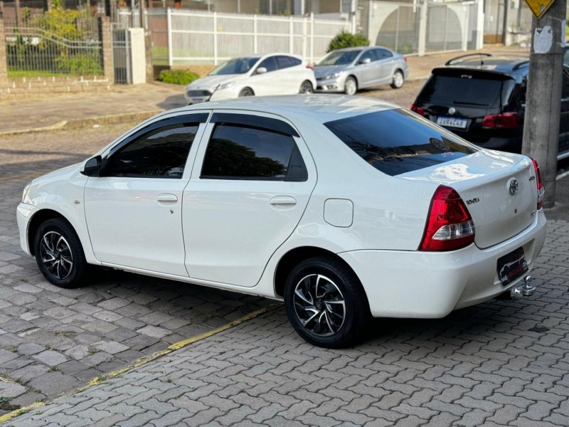 ETIOS 1.5 X SEDAN 16V FLEX 4P AUTOMÁTICO - 2017 - CAXIAS DO SUL