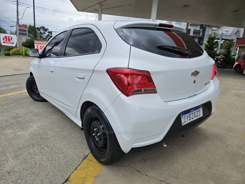 ONIX 1.0 LT 12V FLEX 4P MANUAL - 2018 - CAXIAS DO SUL