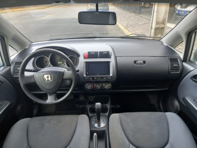 FIT 1.4 LX 8V FLEX 4P MANUAL - 2007 - CAXIAS DO SUL