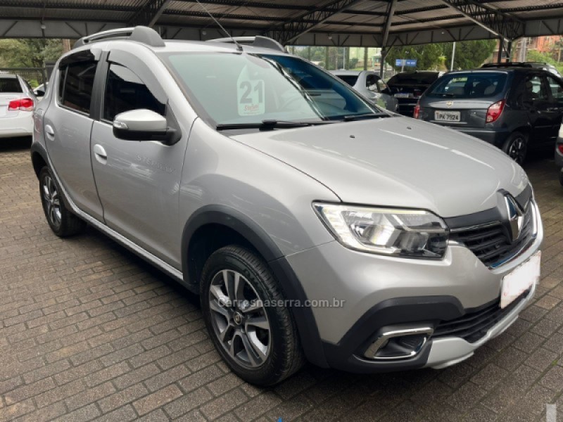 SANDERO 1.6 STEPWAY ICONIC X-TRONIC 16V FLEX 4P AUTOMÁTICO