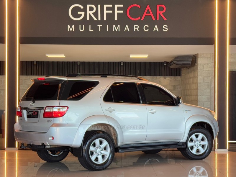 HILUX SW4 3.0 SRV 4X4 7 LUGARES 16V TURBO INTERCOOLER DIESEL 4P AUTOMÁTICO - 2010 - DOIS IRMãOS