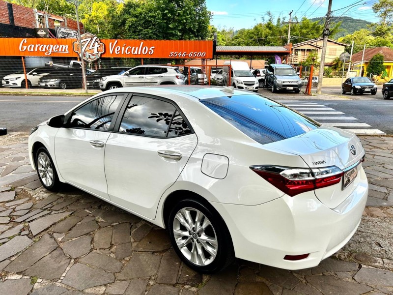 COROLLA 2.0 XEI 16V FLEX 4P AUTOMÁTICO - 2018 - TRêS COROAS