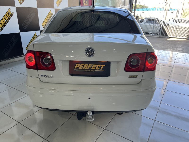 POLO 1.6 MI 8V FLEX 4P MANUAL - 2011 - PORTãO