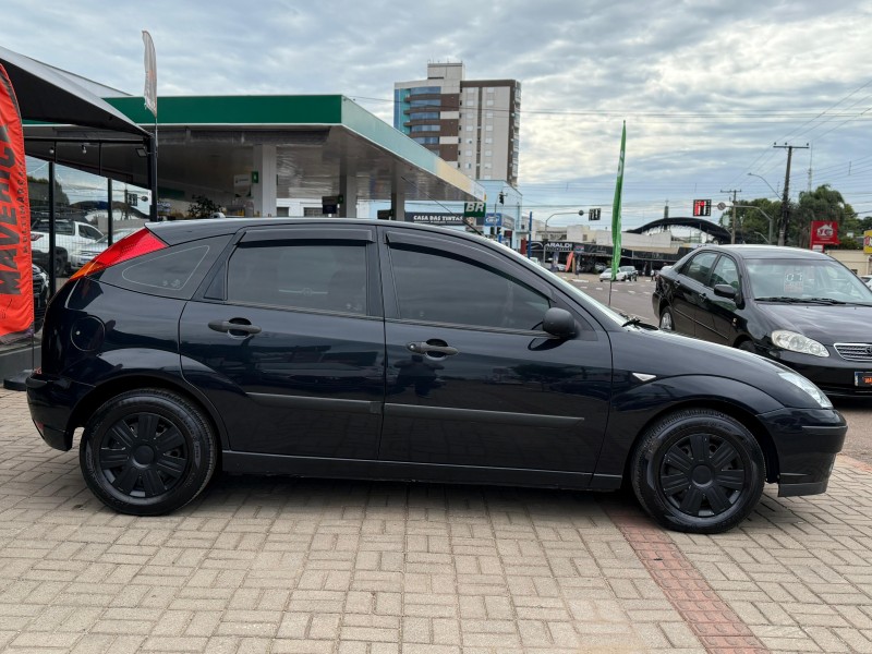 FOCUS 1.6 GL 8V FLEX 4P MANUAL - 2009 - LAGOA VERMELHA