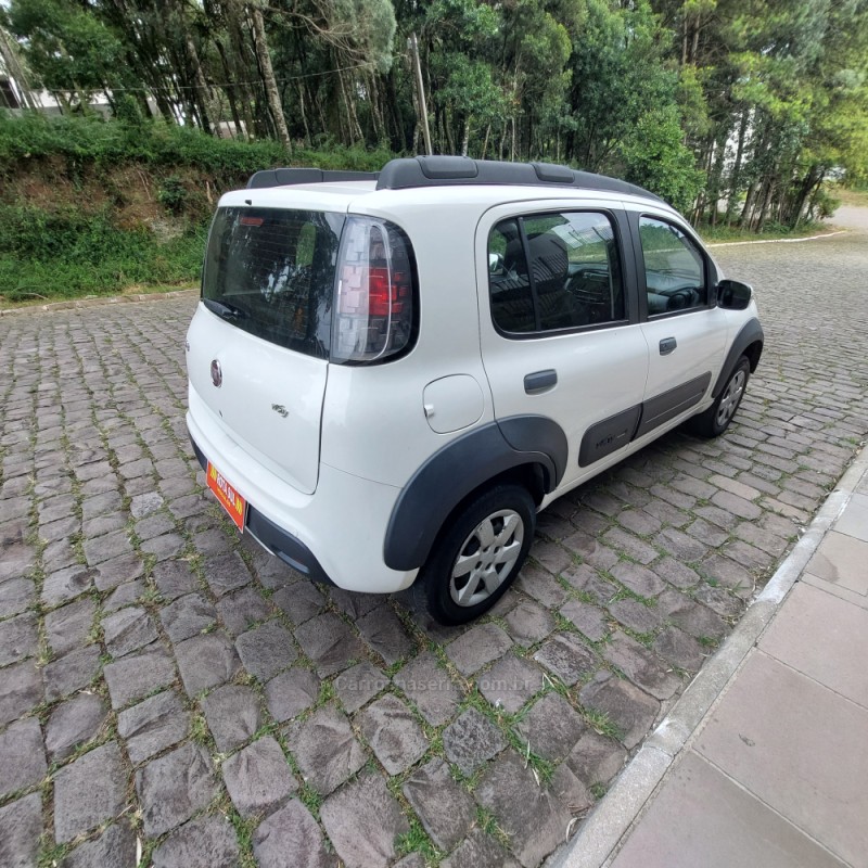 UNO 1.0 EVO VIVACE 8V FLEX 4P MANUAL - 2019 - FARROUPILHA