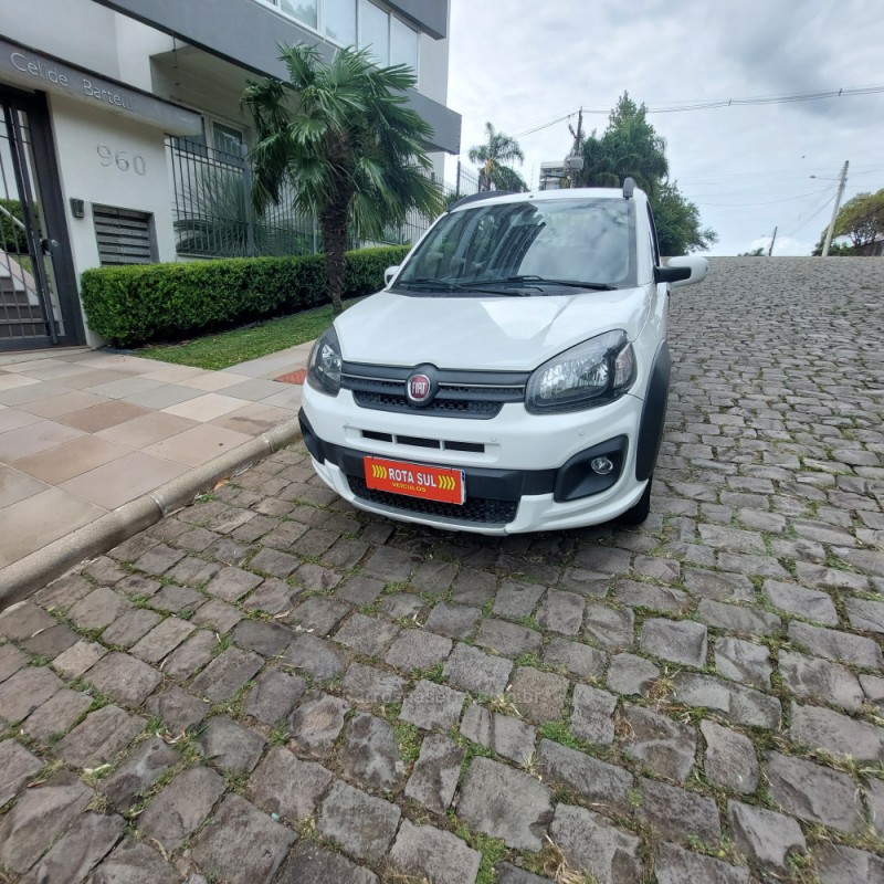 UNO 1.0 EVO VIVACE 8V FLEX 4P MANUAL - 2019 - FARROUPILHA