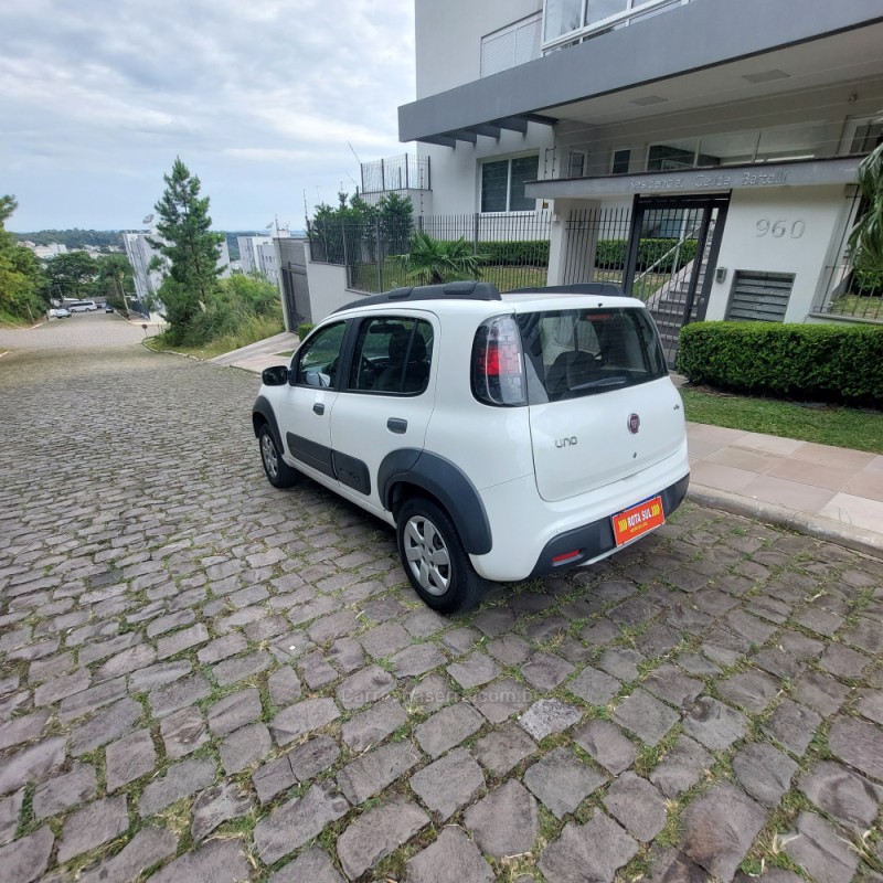 UNO 1.0 EVO VIVACE 8V FLEX 4P MANUAL - 2019 - FARROUPILHA