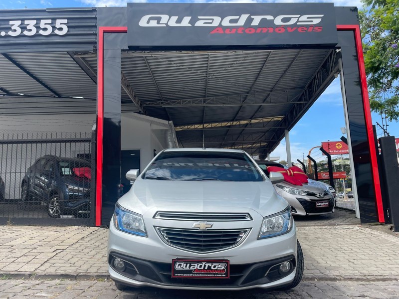 PRISMA 1.4 MPFI LTZ 8V FLEX 4P MANUAL - 2015 - CAXIAS DO SUL