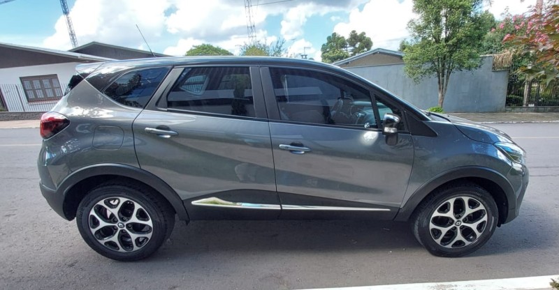 CAPTUR 1.6 16V FLEX INTENSE AUTOMÁTICO - 2018 - FARROUPILHA