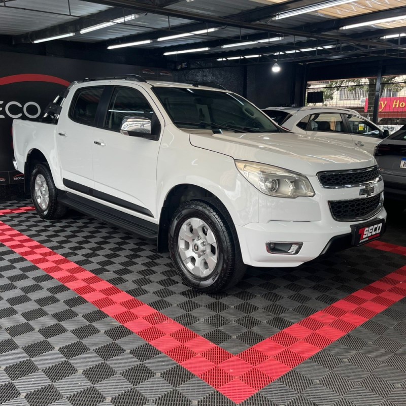 S10 2.4 LTZ 4X2 CD 8V FLEX 4P MANUAL - 2013 - PASSO FUNDO