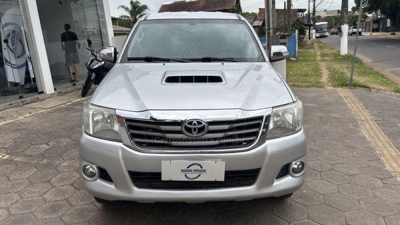 HILUX 3.0 SRV 4X4 CD 16V TURBO INTERCOOLER DIESEL 4P AUTOMÁTICO - 2014 - GRAVATAí