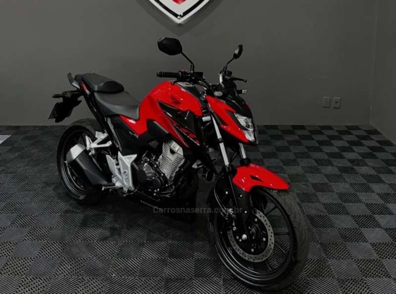 CB 300F TWISTER ABS