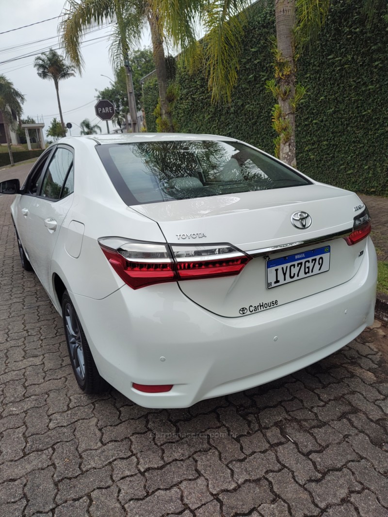 COROLLA 1.8 GLI UPPER 16V FLEX 4P AUTOMÁTICO - 2018 - CAMPO BOM