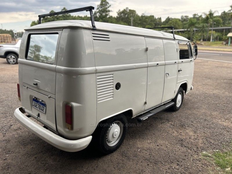 KOMBI 1.6 FURGÃO 8V GASOLINA 3P MANUAL - 1994 - SãO SEBASTIãO DO CAí