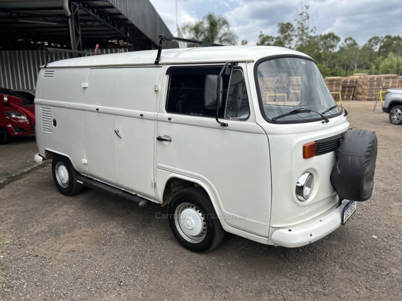 KOMBI 1.6 FURGÃO 8V GASOLINA 3P MANUAL - 1994 - SãO SEBASTIãO DO CAí