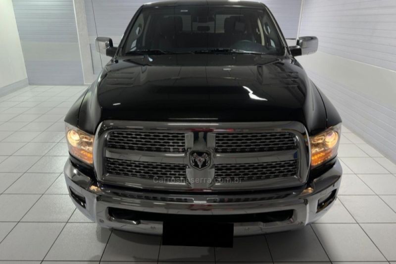 RAM 6.7 2500 LARAMIE 4X4 CD I6 TURBO DIESEL 4P AUTOMÁTICO - 2017 - CAXIAS DO SUL