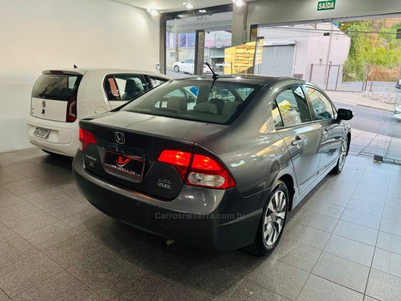 CIVIC 1.8 LXL 16V FLEX 4P AUTOMÁTICO - 2011 - CAXIAS DO SUL