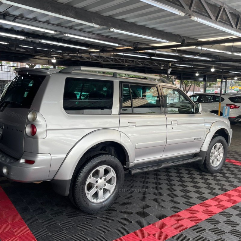 PAJERO SPORT 3.5 HPE 4X4 V6 24V GASOLINA 4P AUTOMÁTICO - 2010 - PASSO FUNDO